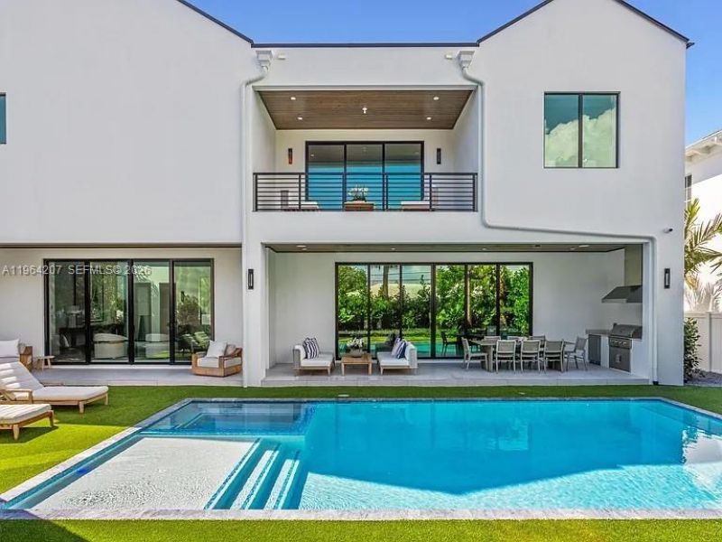 123 Murray Rd , West Palm Beach, FL 33405 Photo