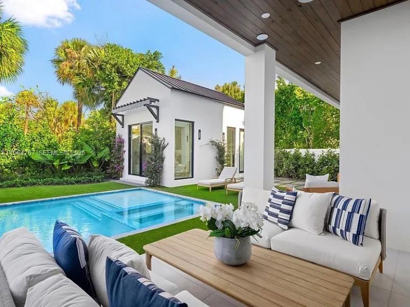 123 Murray Rd , West Palm Beach, FL 33405 Photo