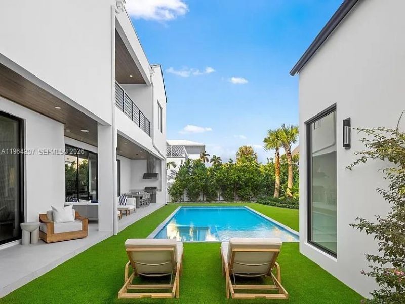 123 Murray Rd , West Palm Beach, FL 33405 Photo