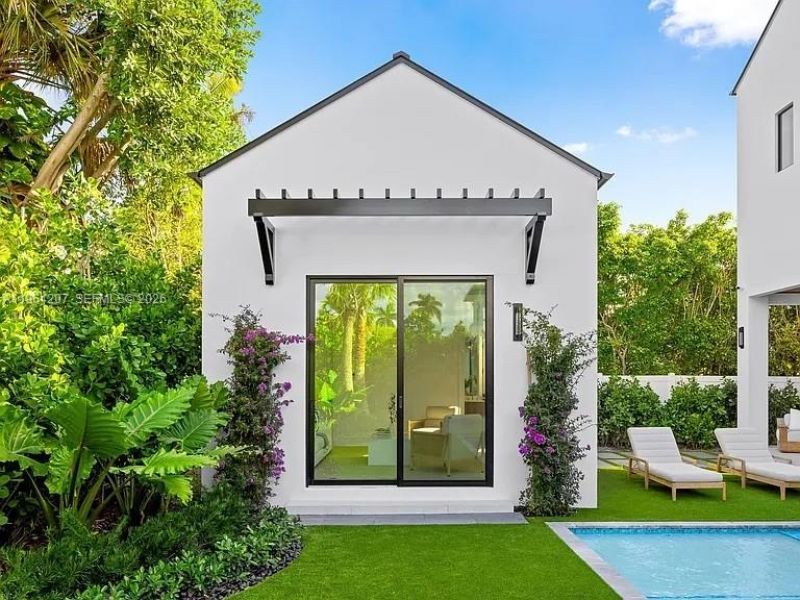 123 Murray Rd , West Palm Beach, FL 33405 Photo