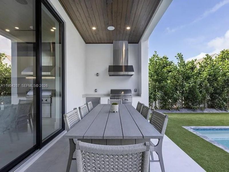 123 Murray Rd , West Palm Beach, FL 33405 Photo