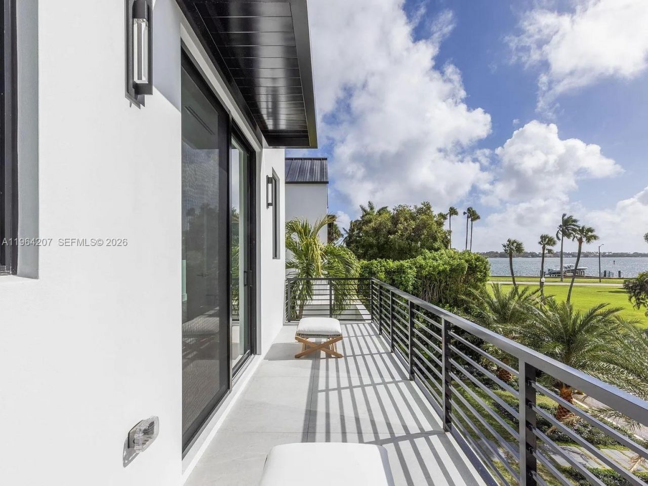 123 Murray Rd , West Palm Beach, FL 33405 Photo