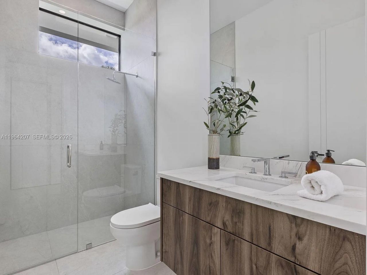 123 Murray Rd , West Palm Beach, FL 33405 Photo