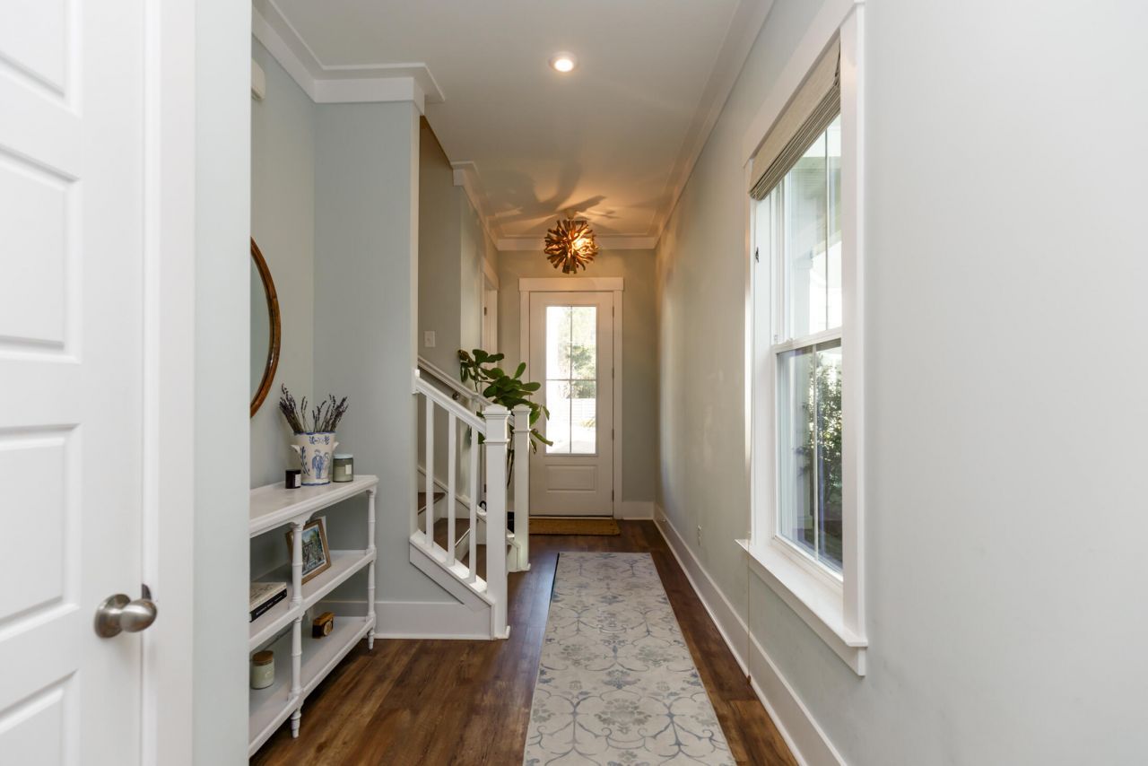 2449 Giles Lane Photo 10