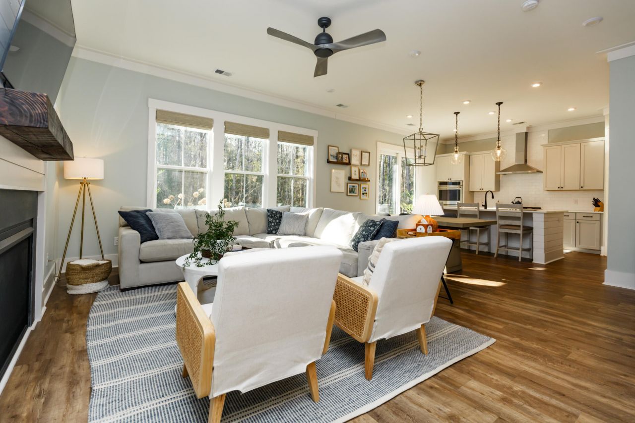 2449 Giles Lane Photo 12