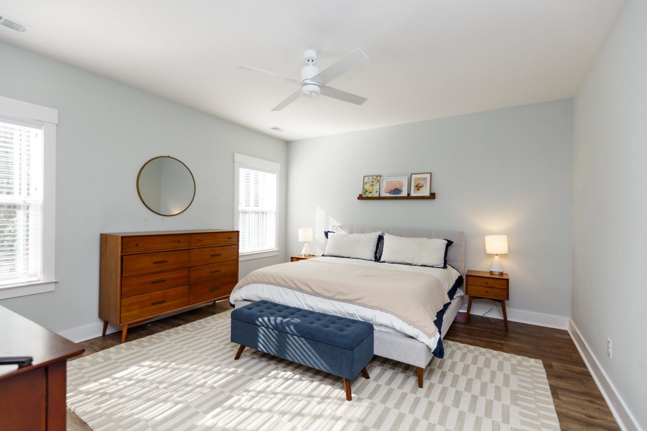 2449 Giles Lane Photo 24