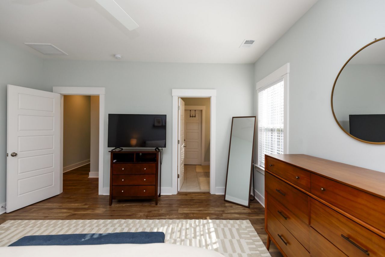 2449 Giles Lane Photo 26