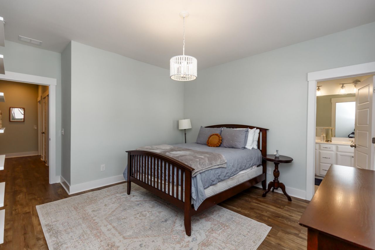 2449 Giles Lane Photo 37