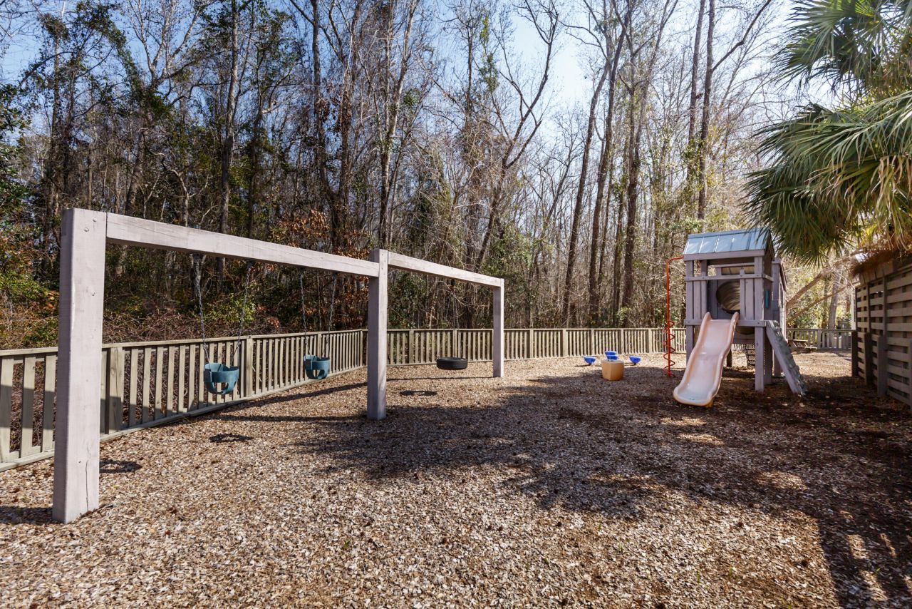 2449 Giles Lane Photo 55