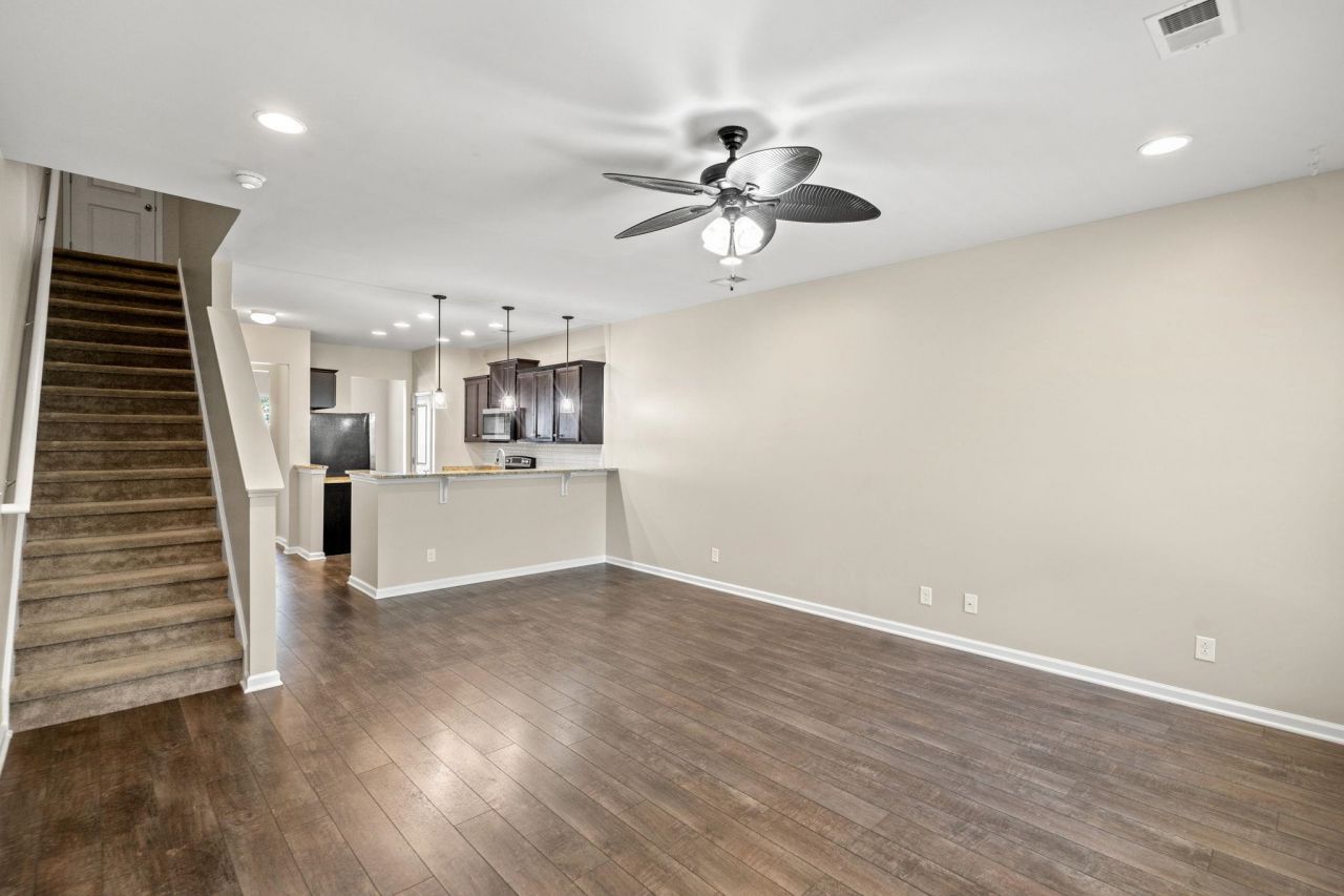 261 Castle Dr.  Photo 12