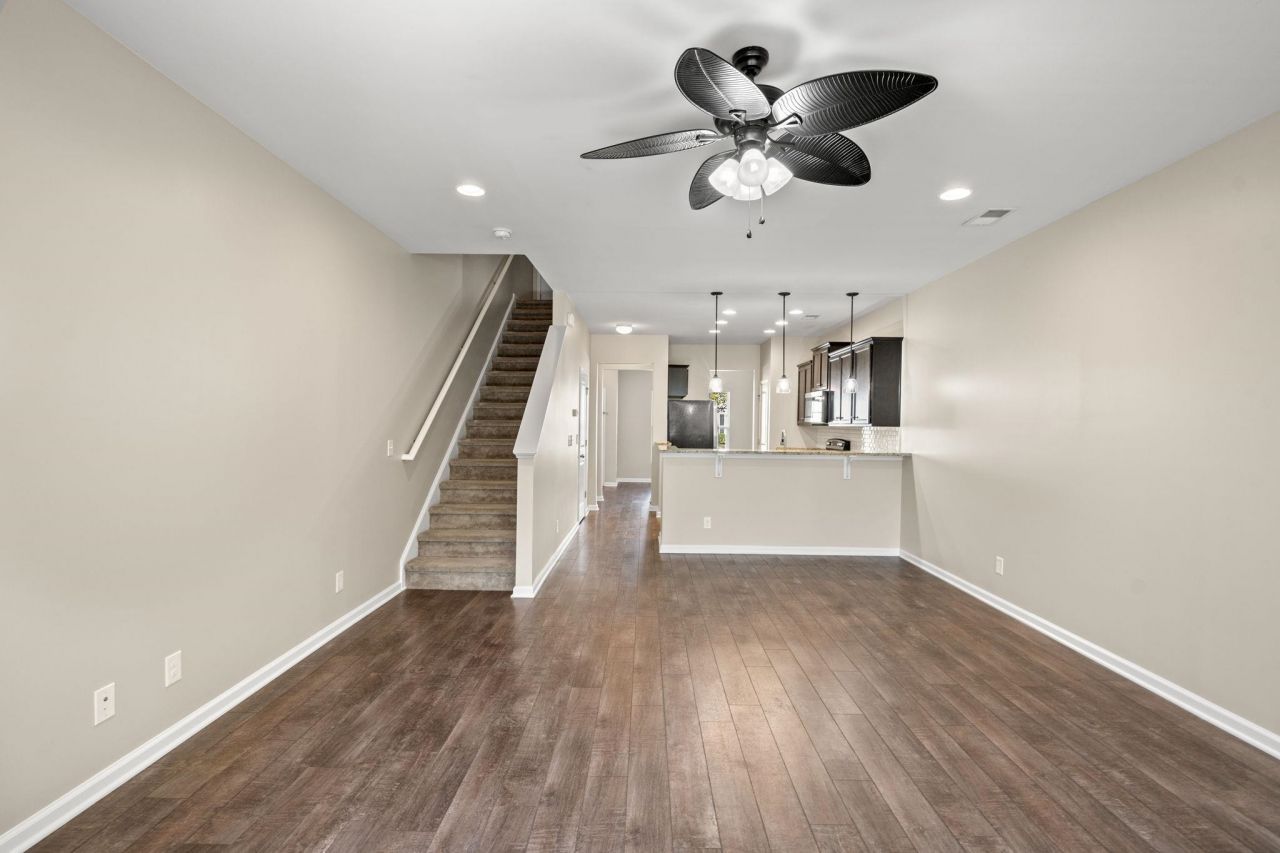 261 Castle Dr.  Photo 14