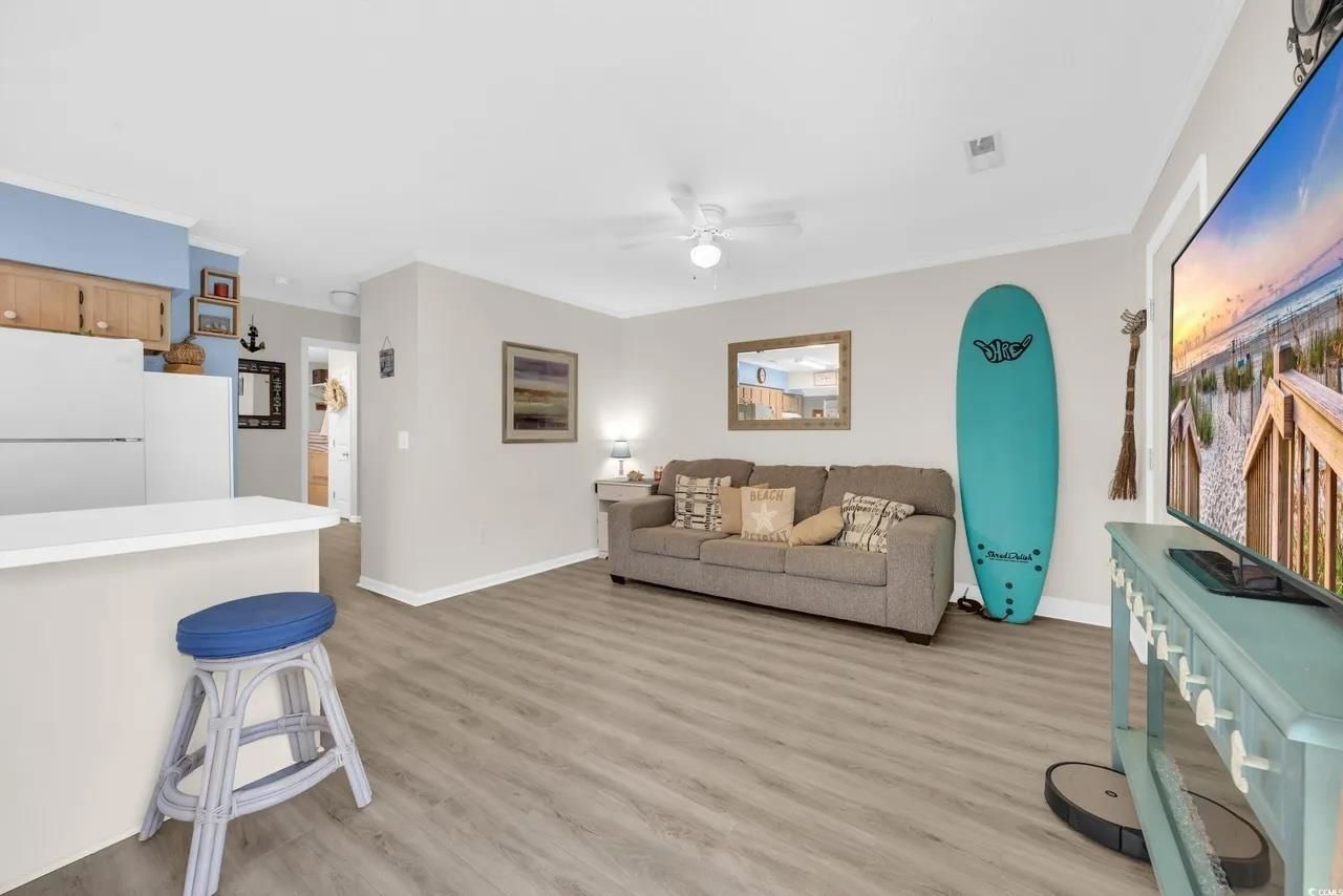 815 N Waccamaw Dr. Photo 4