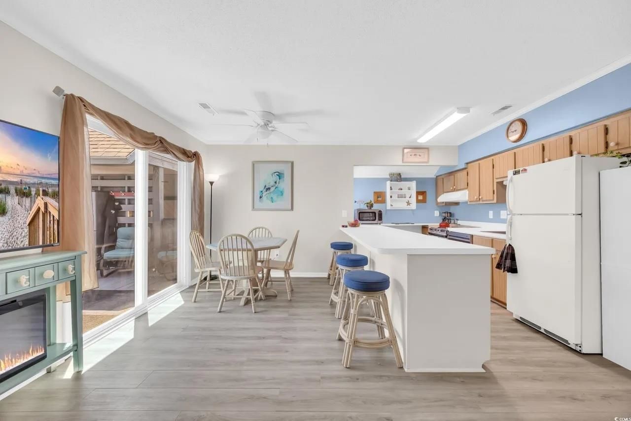 815 N Waccamaw Dr. Photo 6