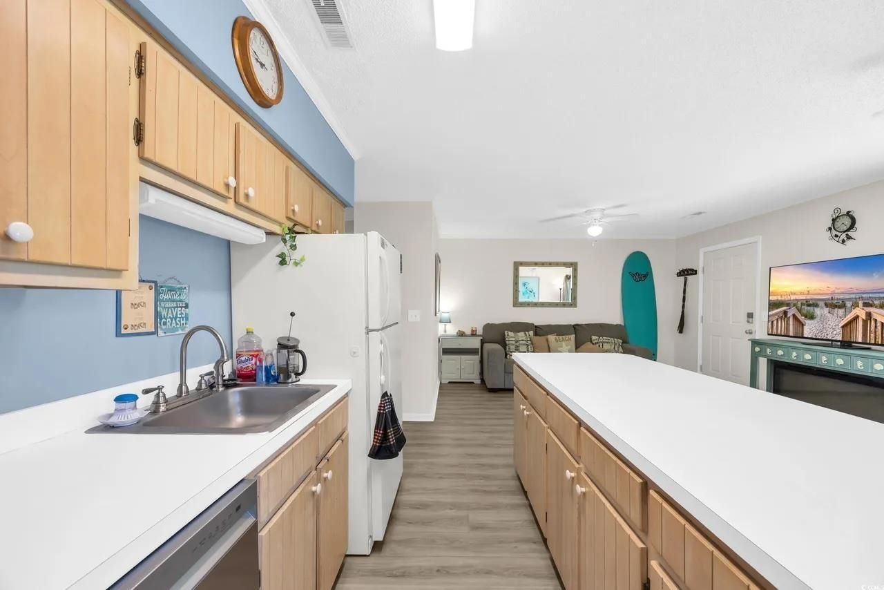 815 N Waccamaw Dr. Photo 8