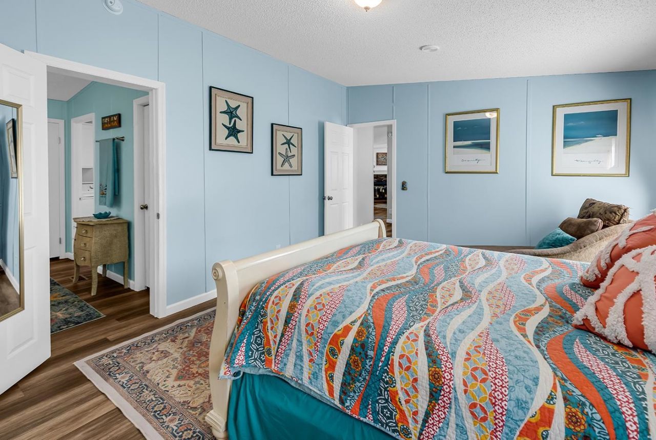 3246 Red Bird Ln. Photo 22