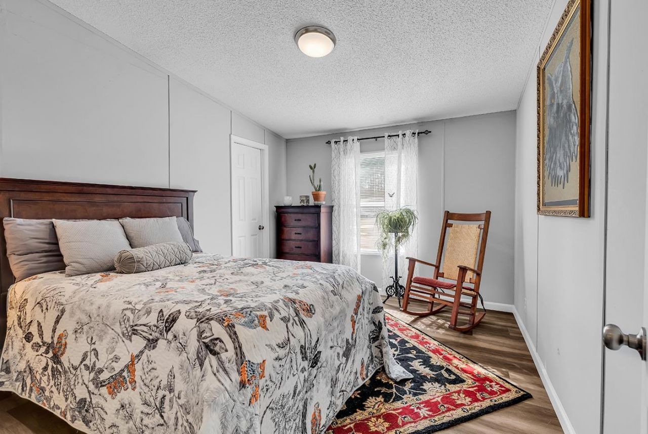 3246 Red Bird Ln. Photo 26