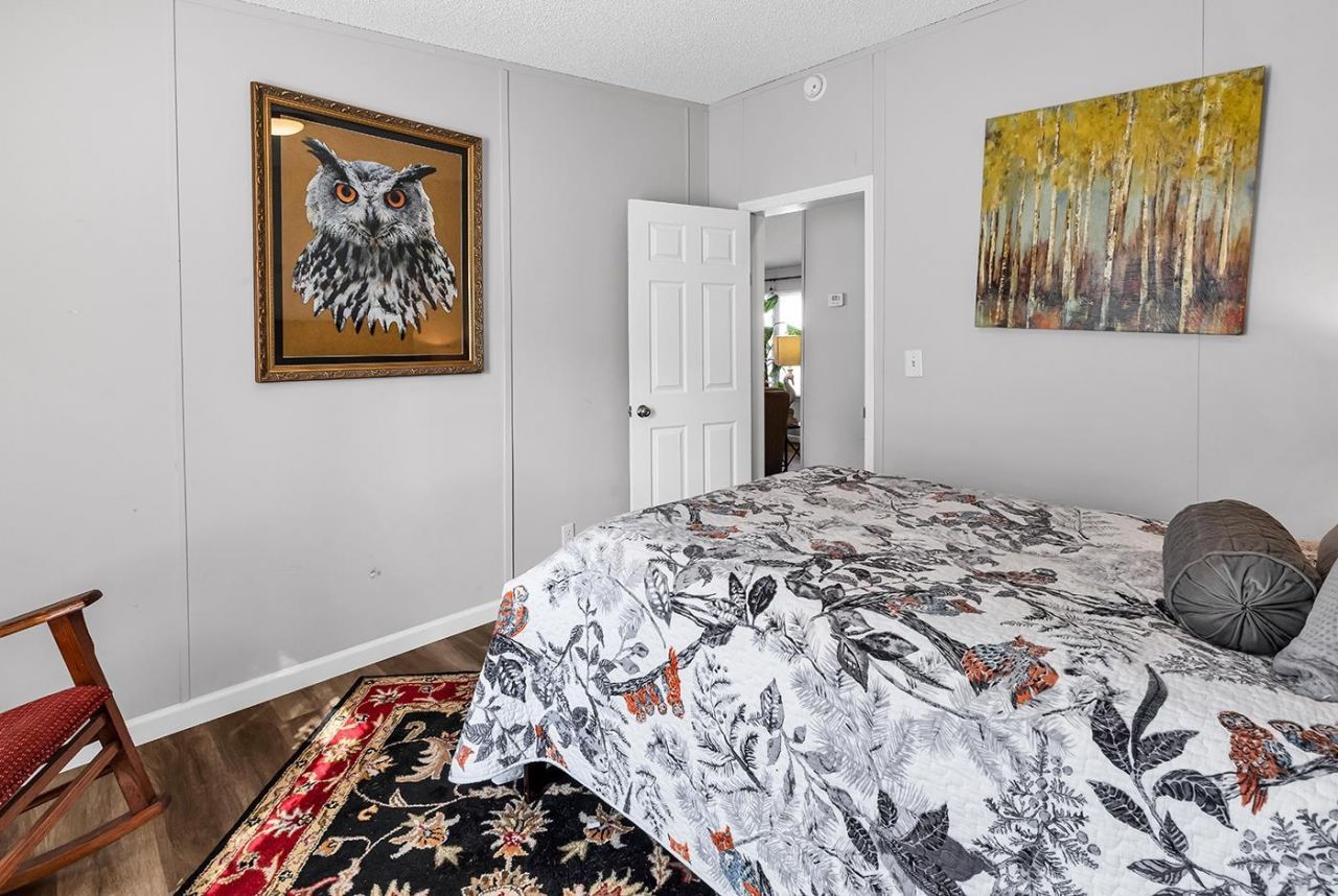 3246 Red Bird Ln. Photo 27