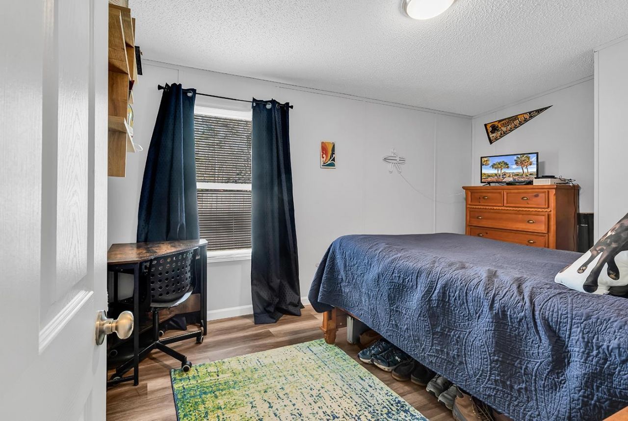 3246 Red Bird Ln. Photo 29