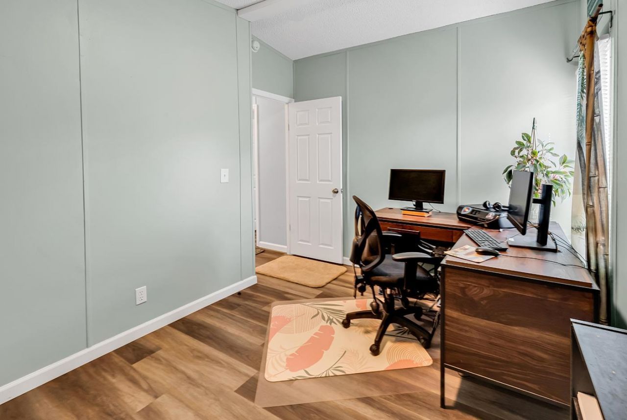 3246 Red Bird Ln. Photo 33