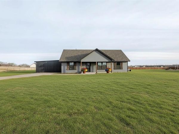 945 Erwin Road, Poolville, TX 76487