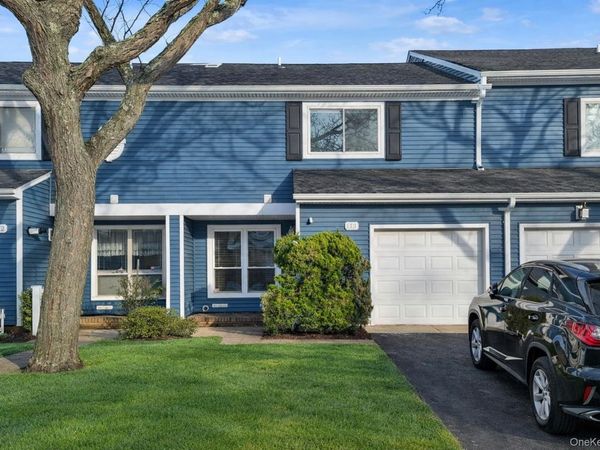 100 Baker Court, Unit 113, Island Park, NY 11558