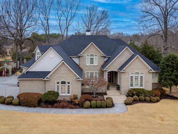 18 Hickory Creek Drive, Little Rock, AR 72212