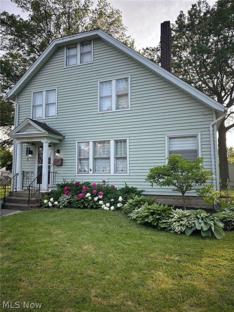 154 Bellfield Avenue, Elyria, OH 44035 Main Photo