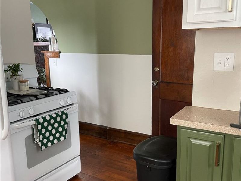 154 Bellfield Avenue, Elyria, OH 44035 Photo 12