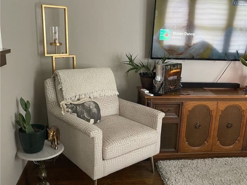 154 Bellfield Avenue, Elyria, OH 44035 Photo 4