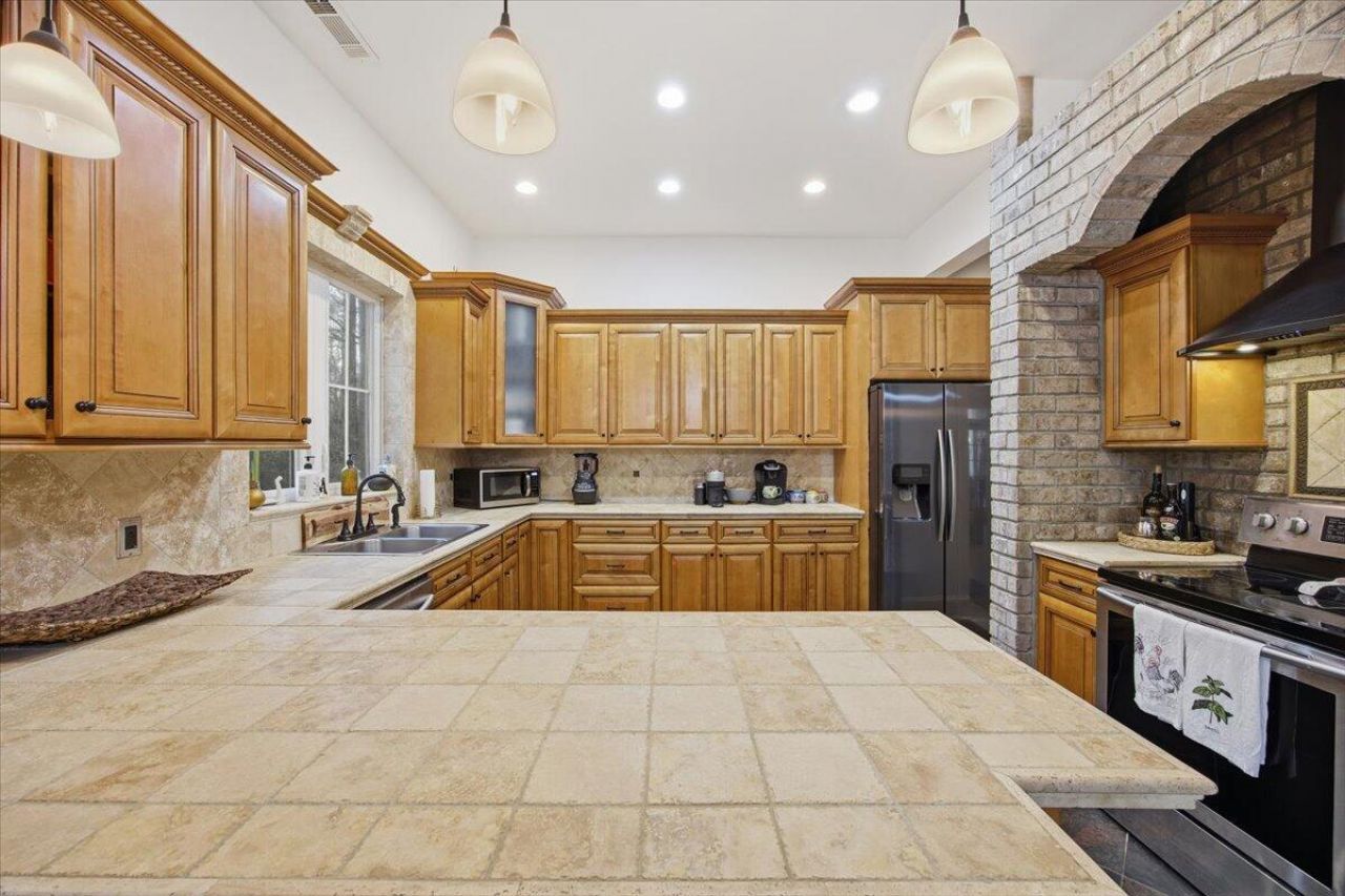 513 Wagon Branch Loop Photo 10