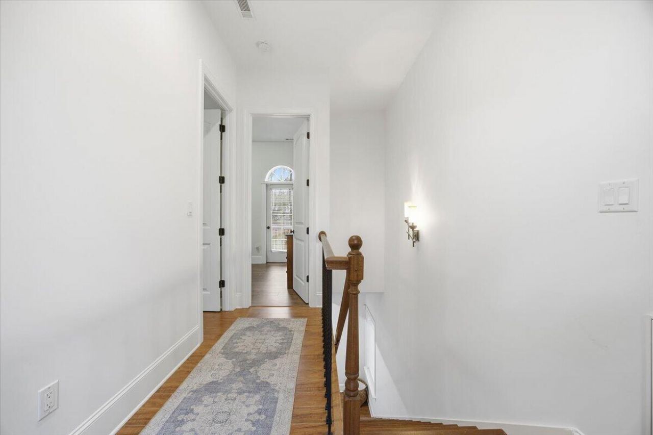 513 Wagon Branch Loop Photo 24