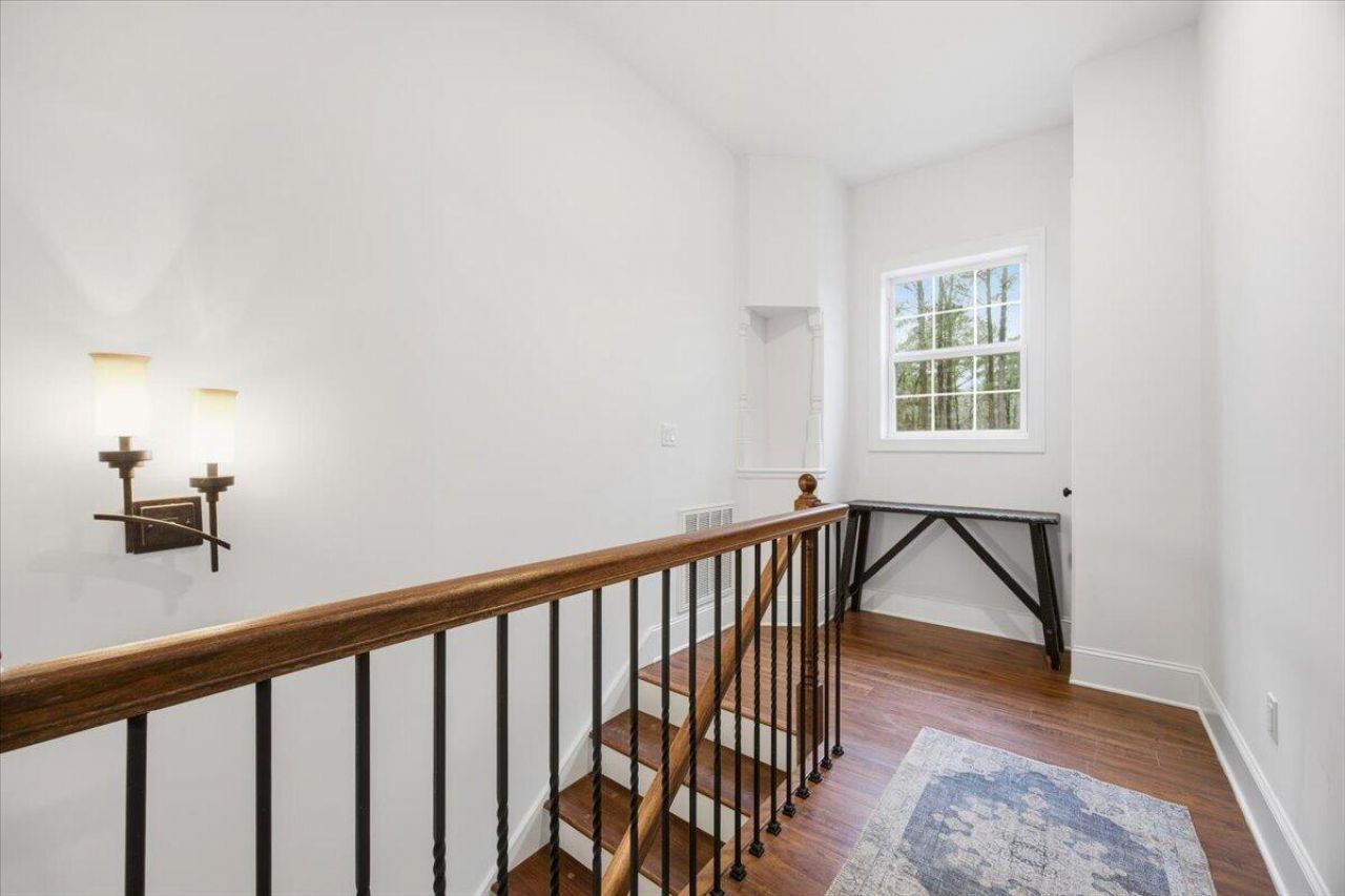 513 Wagon Branch Loop Photo 25