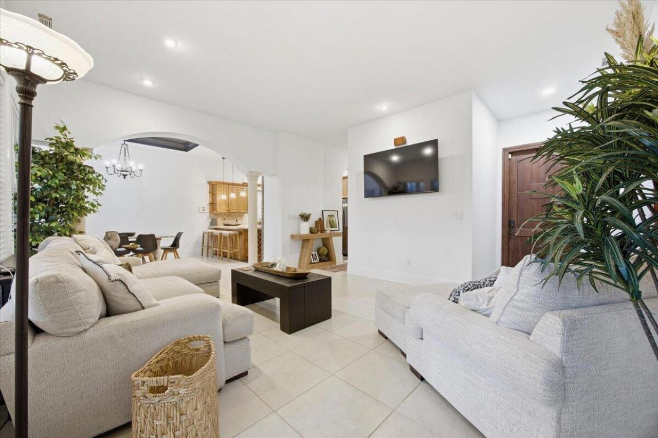 513 Wagon Branch Loop Photo 4