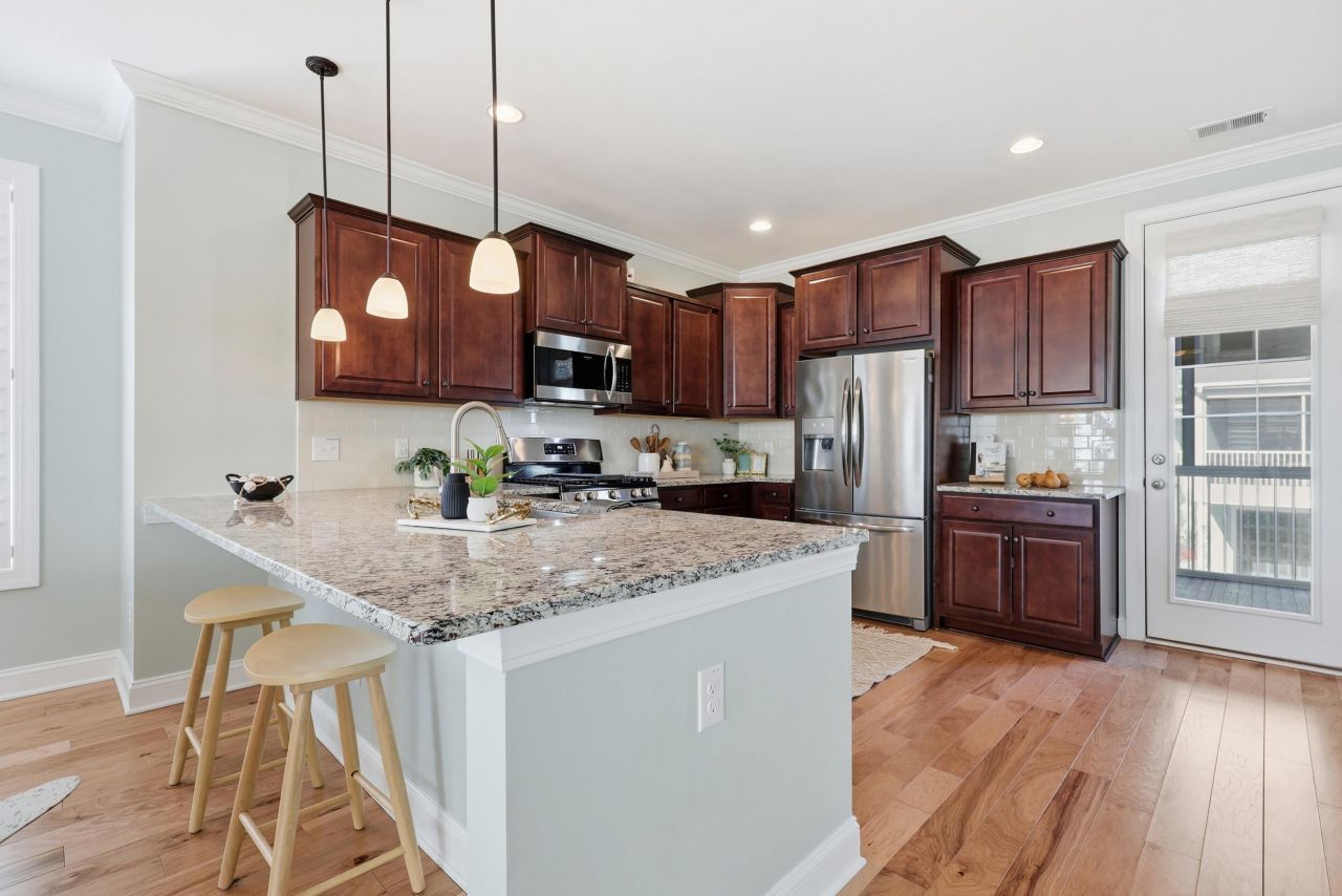 1621 Prince Edward Street Photo 12