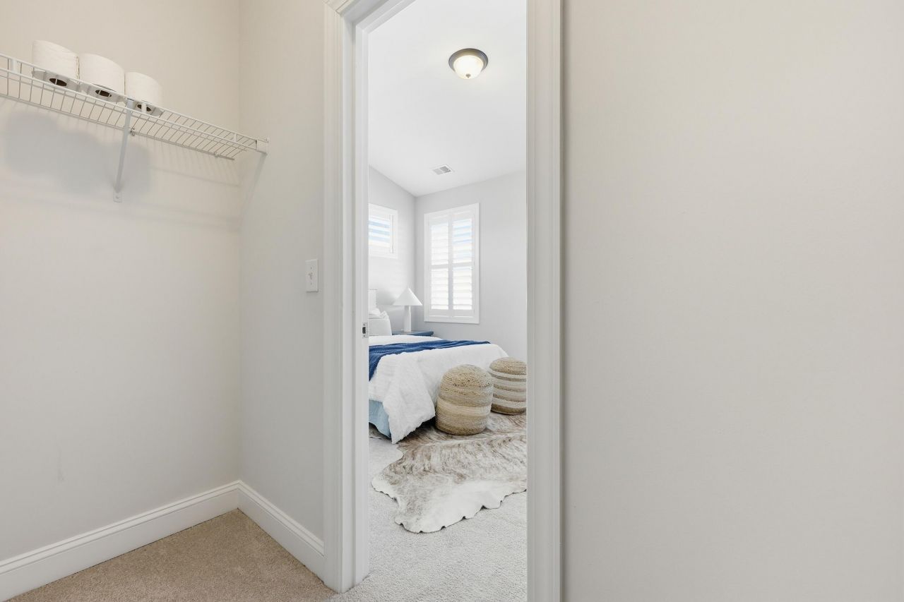 1621 Prince Edward Street Photo 25