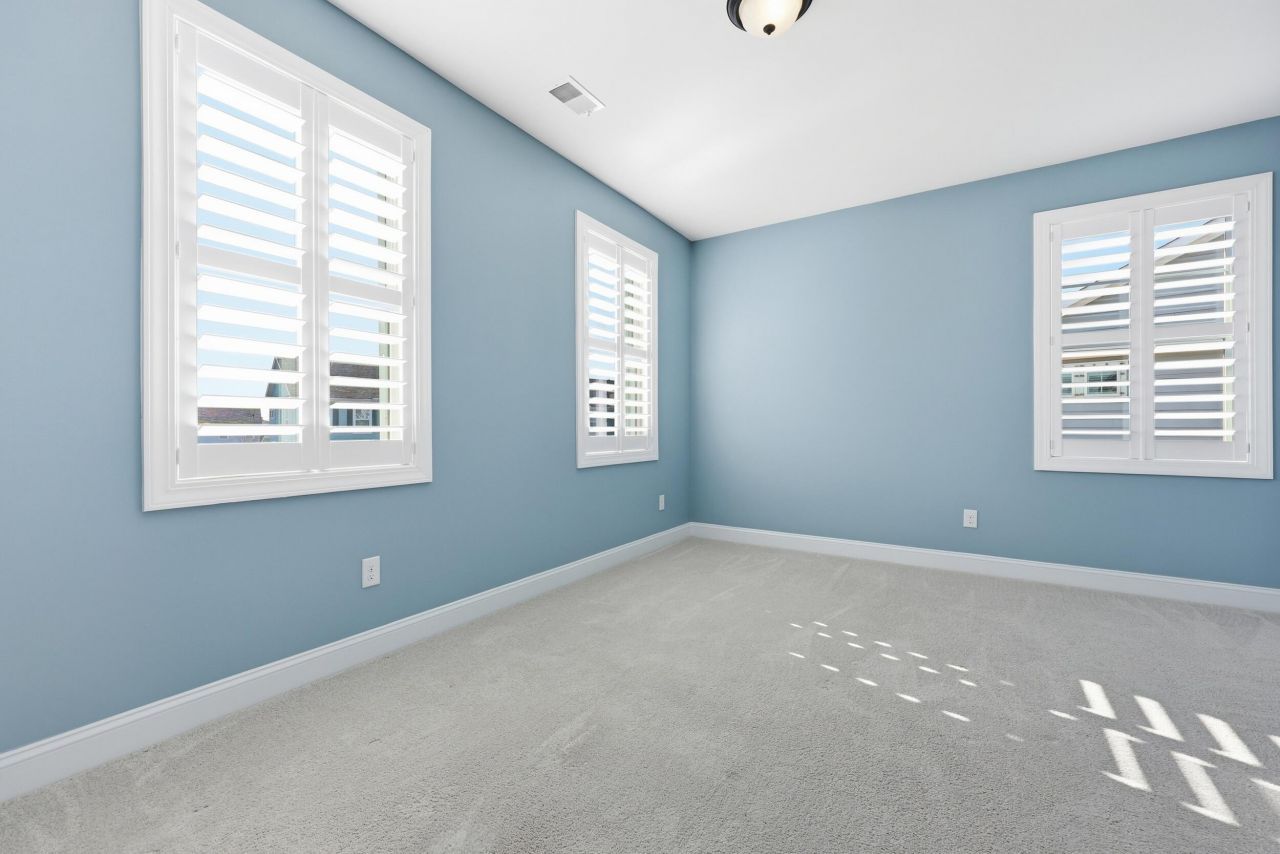 1621 Prince Edward Street Photo 27