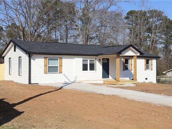 3615 Meadowview Drive, Lithia Springs, GA 30122