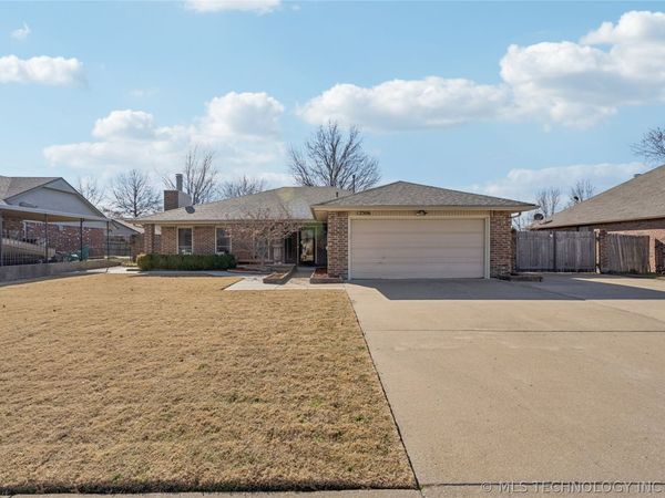 12306 E 77th Street N, Owasso, OK 74055