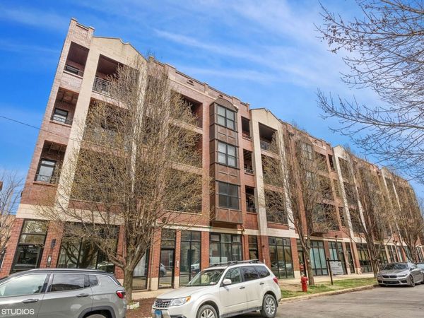 2130 W Rice Street, Unit 3, Chicago, IL 60622