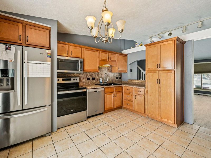 6726 Deepwood Court , Reynoldsburg, OH 43068 Photo 11