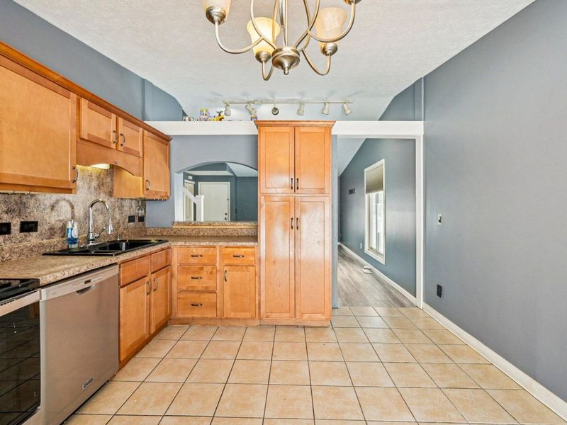 6726 Deepwood Court , Reynoldsburg, OH 43068 Photo 12