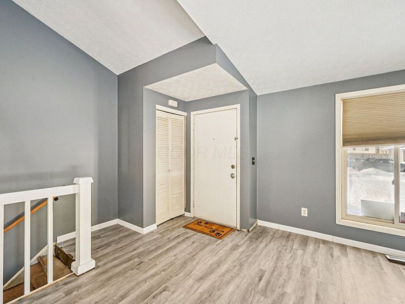 6726 Deepwood Court , Reynoldsburg, OH 43068 Photo 2