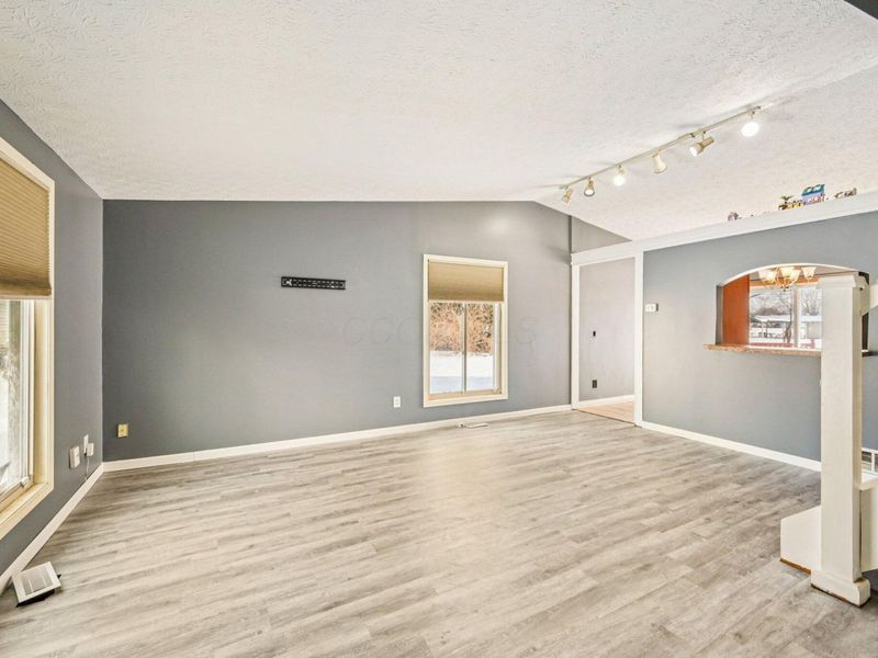 6726 Deepwood Court , Reynoldsburg, OH 43068 Photo 5