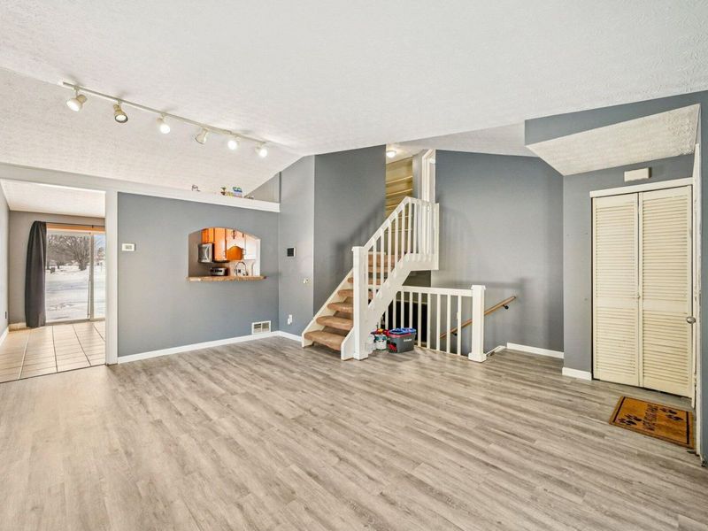 6726 Deepwood Court , Reynoldsburg, OH 43068 Photo 6