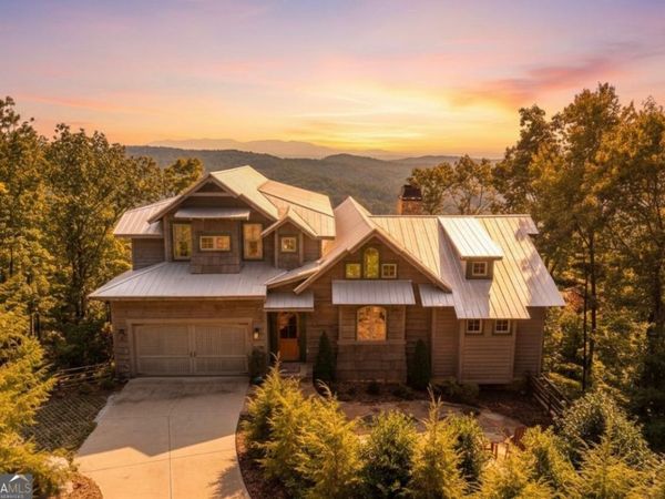 207 Utana Bluffs Trail, Ellijay, GA 30540