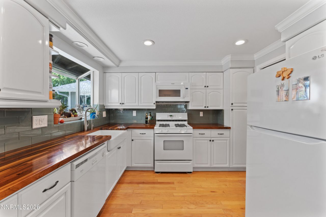 1406 Topaz Lane, Gardnerville, NV 89460 Photo