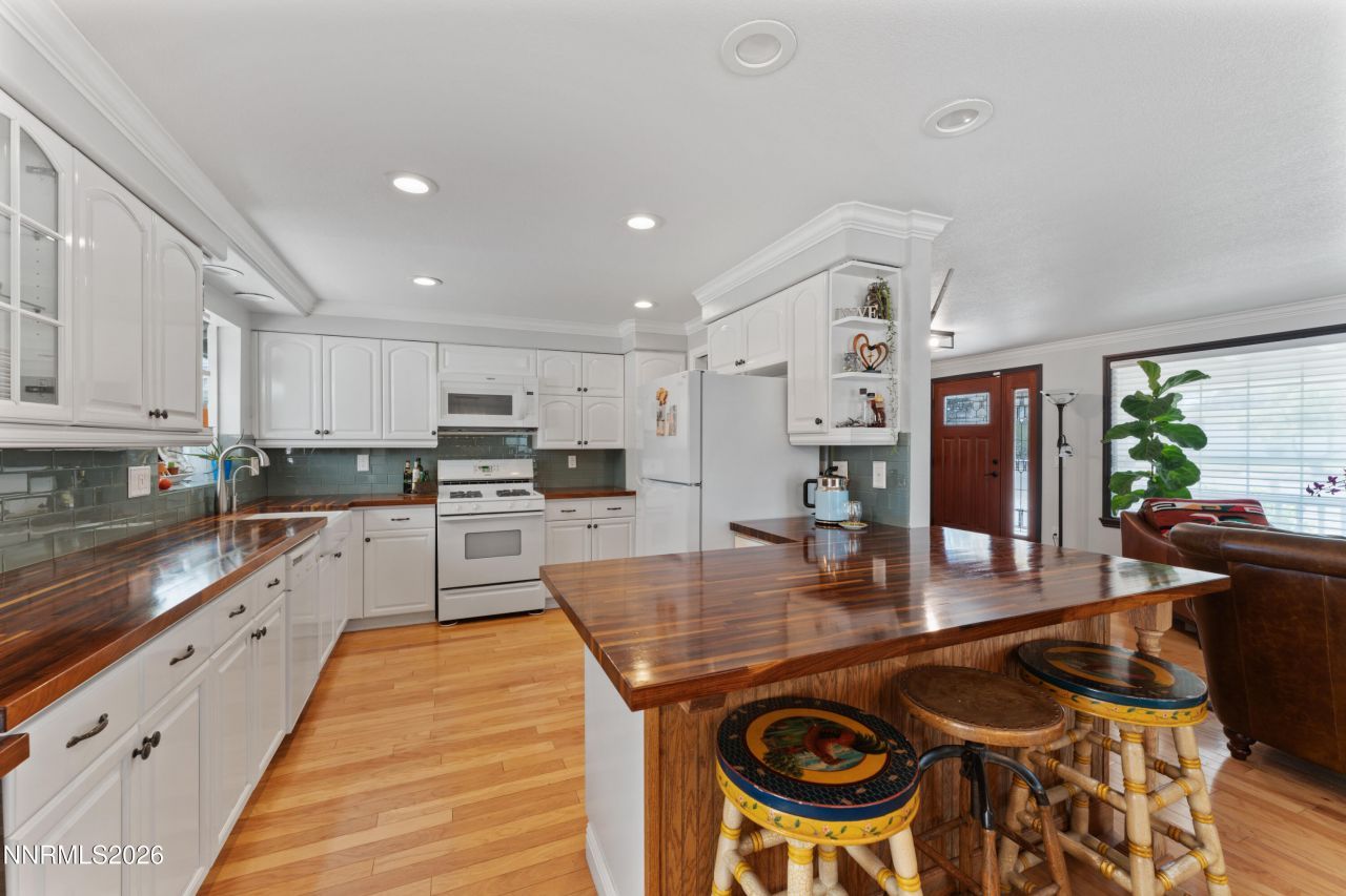 1406 Topaz Lane, Gardnerville, NV 89460 Photo