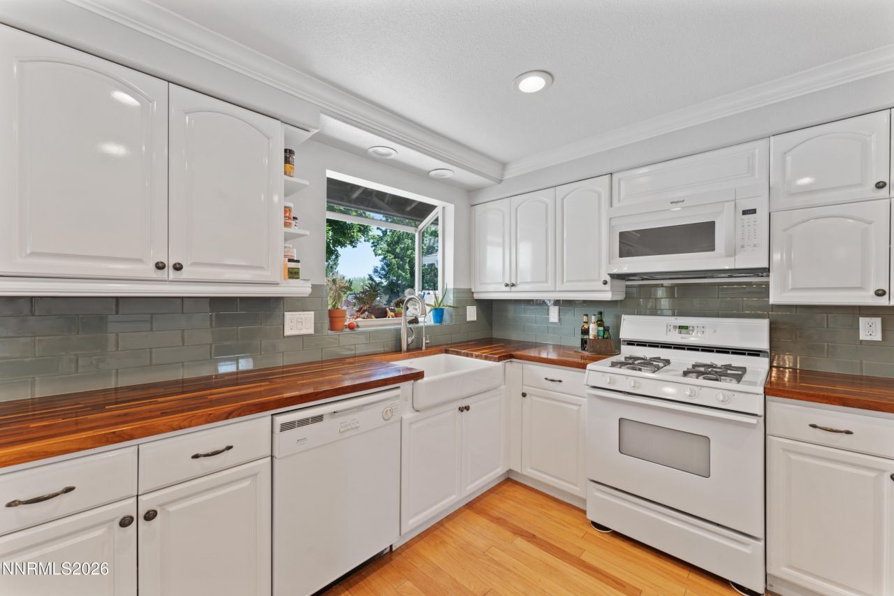 1406 Topaz Lane, Gardnerville, NV 89460 Photo