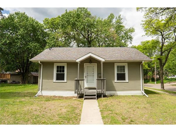 3555 Queen Ave N, Minneapolis, MN 55412