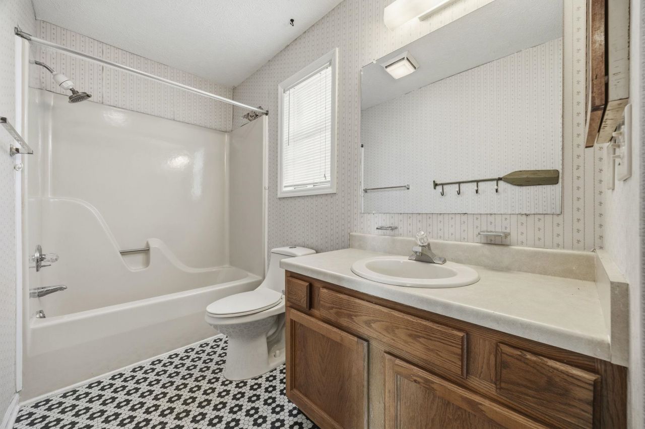 1145 Forest Dr. Photo 20